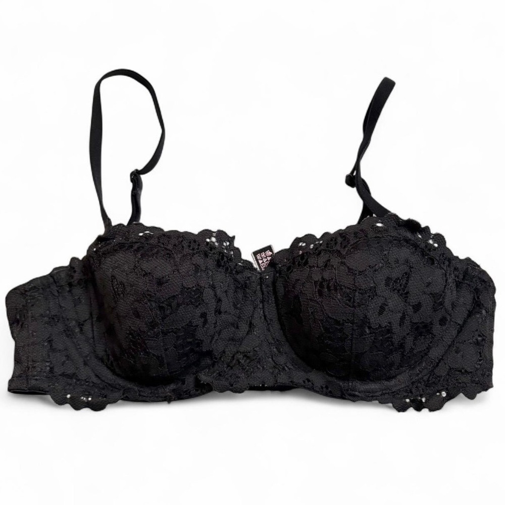 Victoria's Secret Lined Balconette Bra Womens 32B Black Lace Floral Underwire
